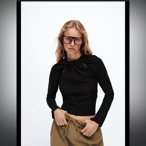 Brand New, Never Worn. Zara reference # 8520/308. XL.